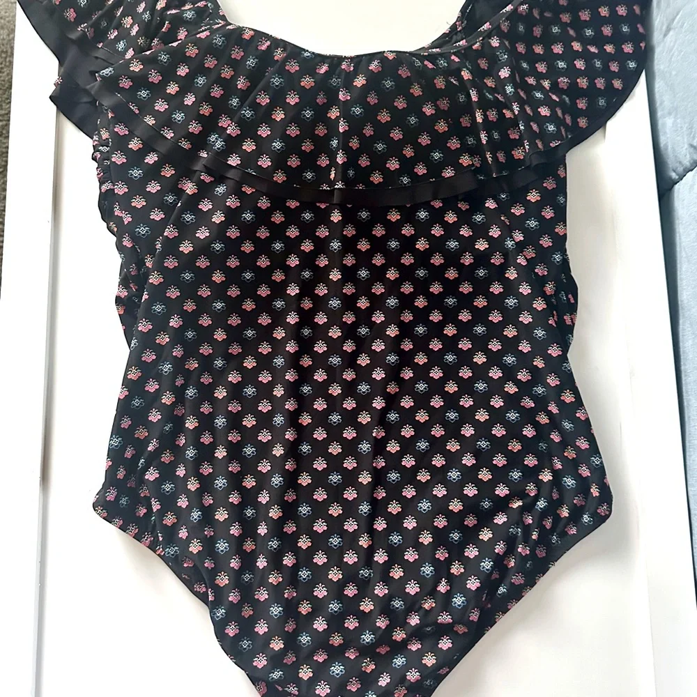 🖤 GAP - Patterned One-Piece Swimsuit - Size: XL - Picture 4 of 7